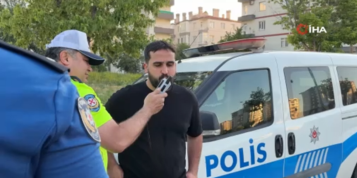 Şüphe üzerine durdurulan sürücü 1.06 promil alkollü çıktı