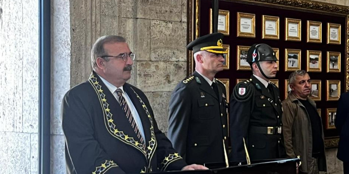 Uyuşmazlık Mahkemesi Başkanı Güleç, Anıtkabir’i ziyaret etti