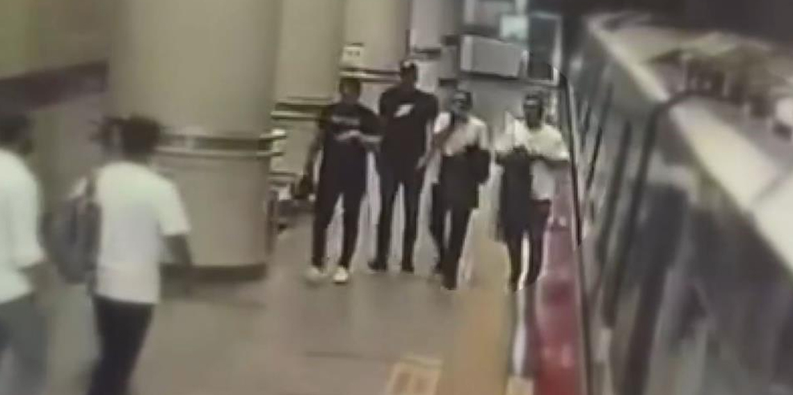 Gayrettepe Metro İstasyonu’nda telefon hırsızlığı yapan şüpheli yakalandı