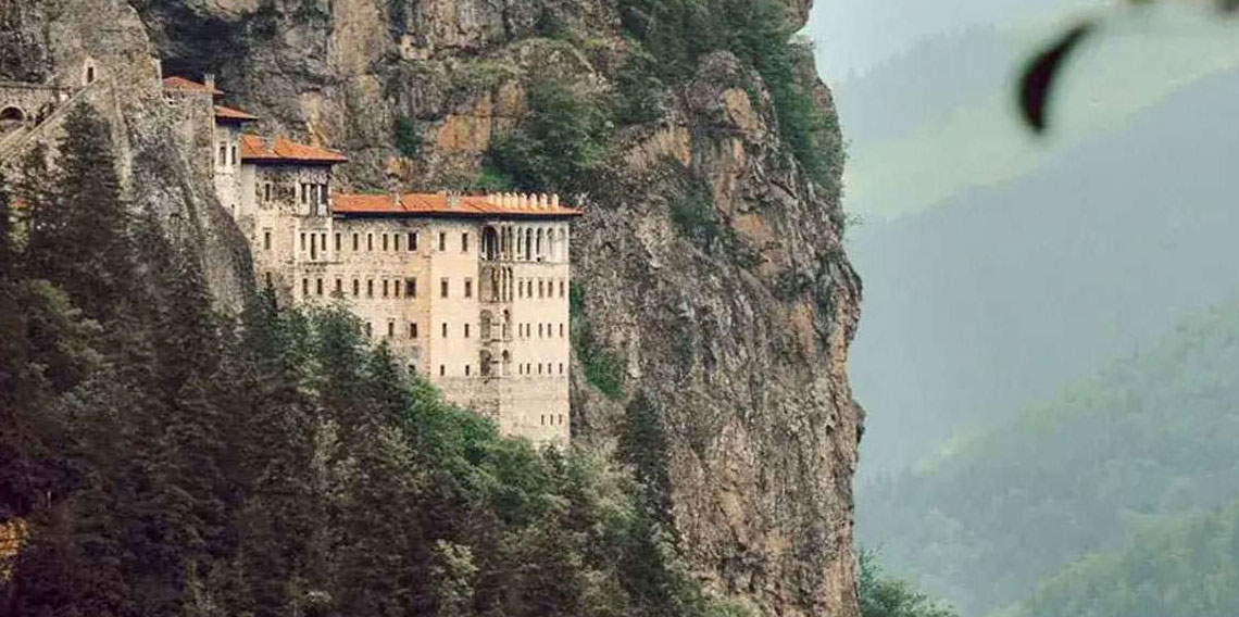 Trabzon'un turizm hedefi büyüdü! 2053'te 11,7 milyon turist, 13,9 milyar dolar gelir