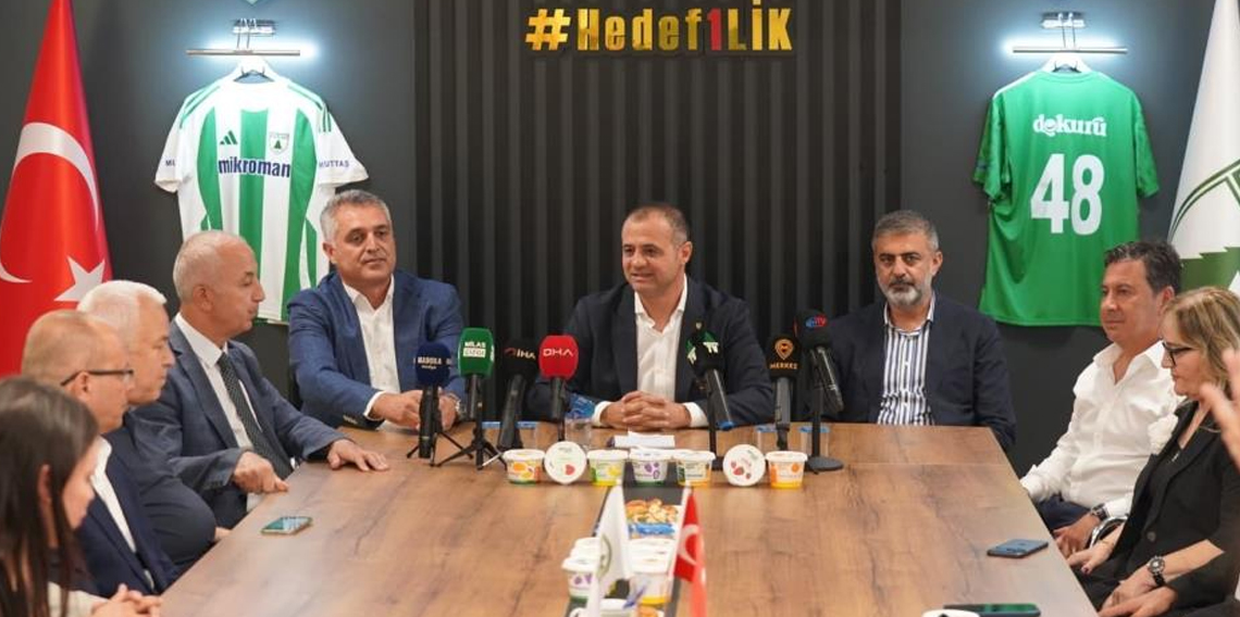 Muğlaspor'da sponsorluk imzaları atıldı