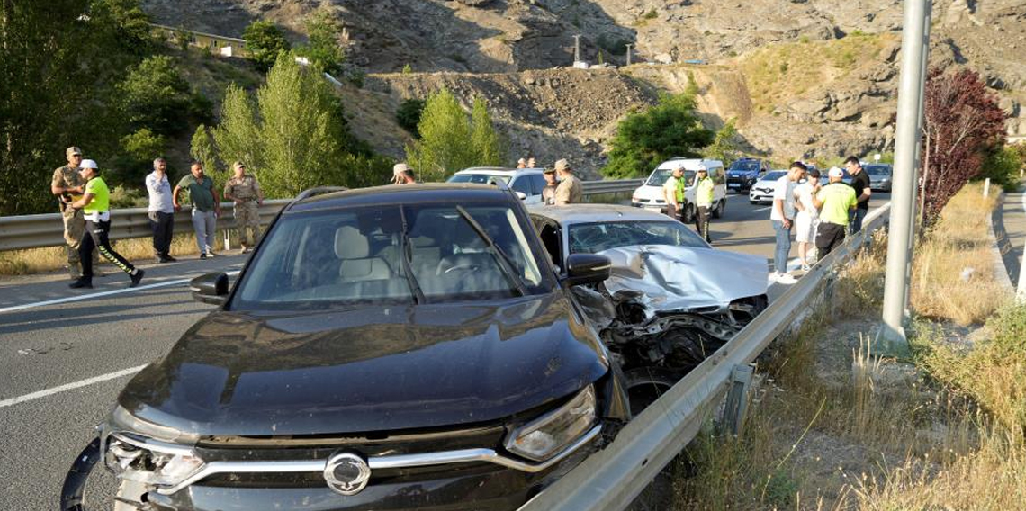 Gümüşhane’de zincirleme kaza: 1 yaralı
