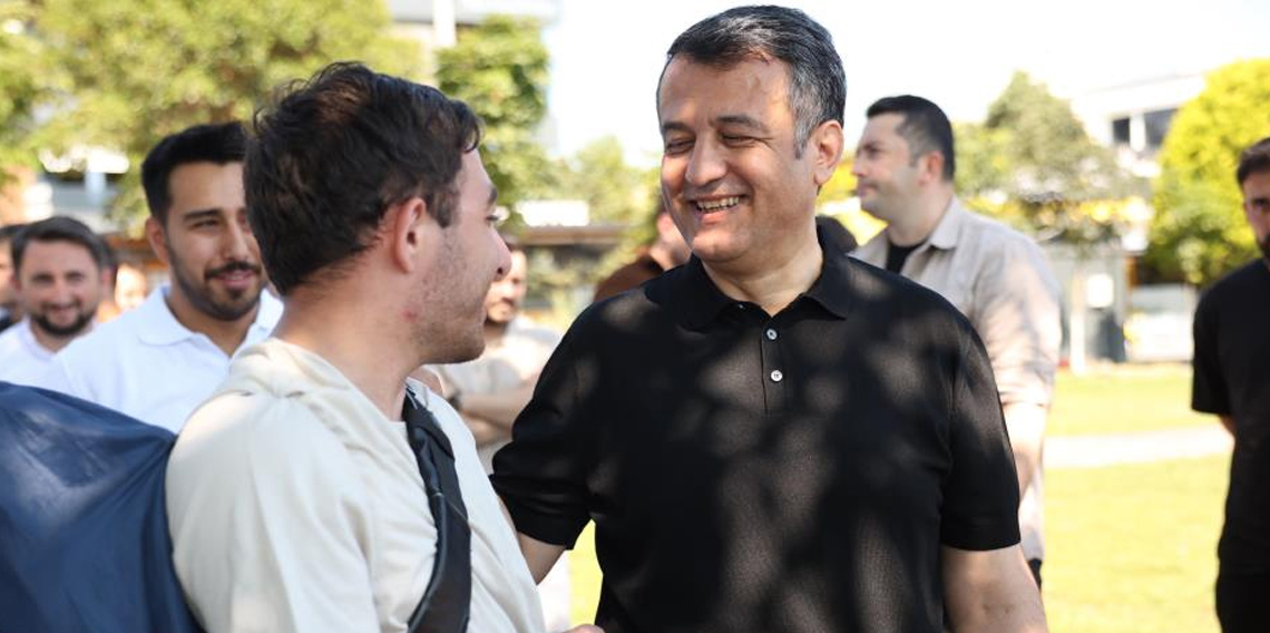 Başkan Doğan gençlerle buluştu: Petek Genç'te samimi sohbet