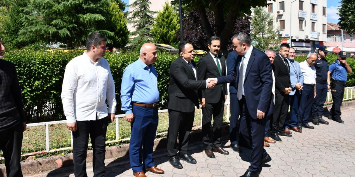 Vezirköprü Kaymakamı Bayram Yıldız görevine başladı! Resmi karşılama düzenlendi