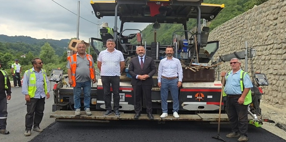 Trabzon'da Arsin Santa Yolu Asfalt Döşendi
