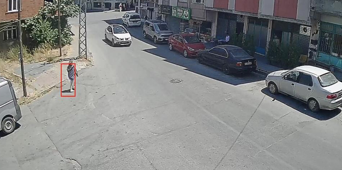 Kuaförde 3 bin 400 liralık işlem yaptırdı, ücret ödemeden kaçtı