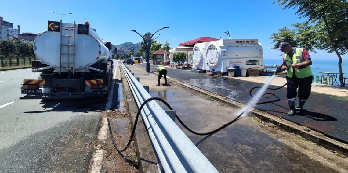 Trabzon'da yaz temizliği seferberliği! Cadde, sokak ve sahiller pırıl pırıl oluyor