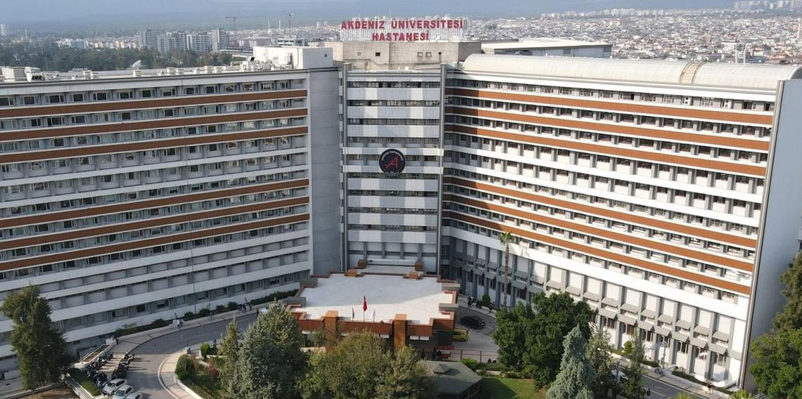 Akademisyen Akdeniz Üniversitesi doktorlarını dolandırdı!