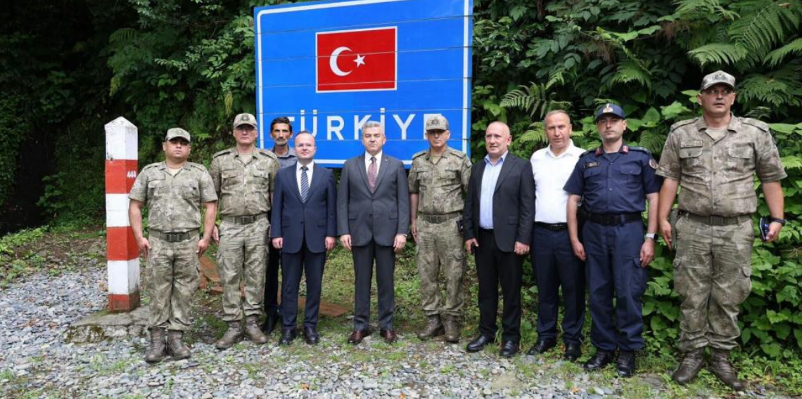 Artvin Valisi Turan Ergün Gürcistan Sınırında İncelemelerde Bulundu! 