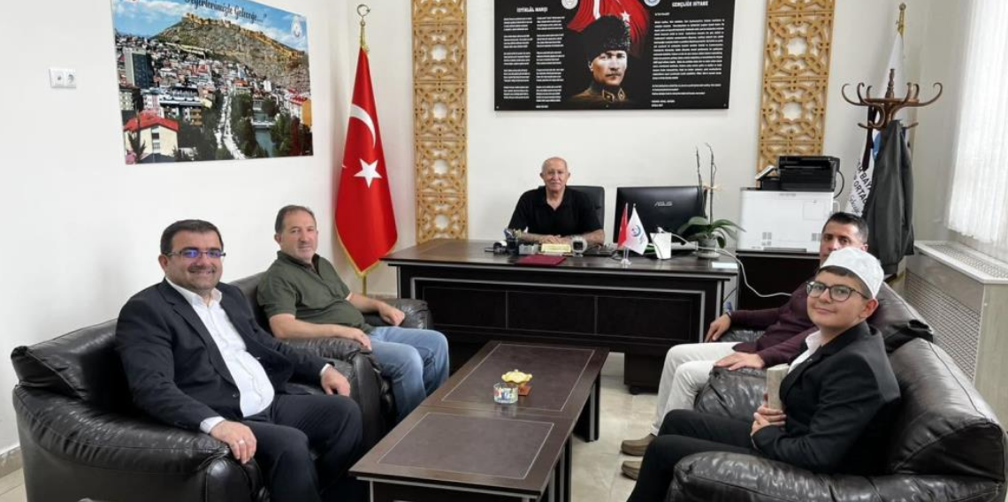 Örgün eğitimle birlikte hafızlık programı 152'nci mezununu verdi