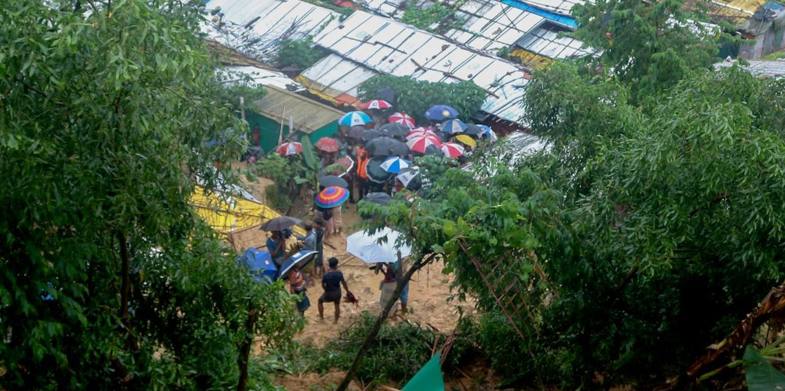 Rohingya mülteci kampında toprak kayması: 8 ölü