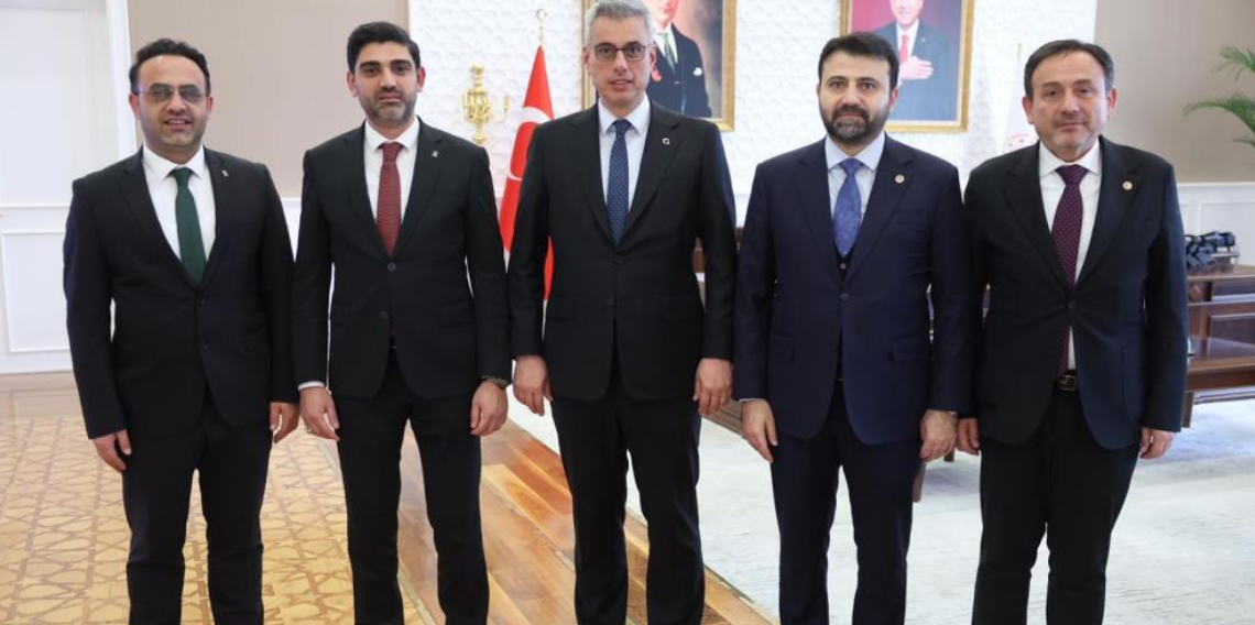 Sağlık Bakanı Kemal Memişoğlu Karabük'e geliyor! Sağlık yatırımları masaya yatırılacak
