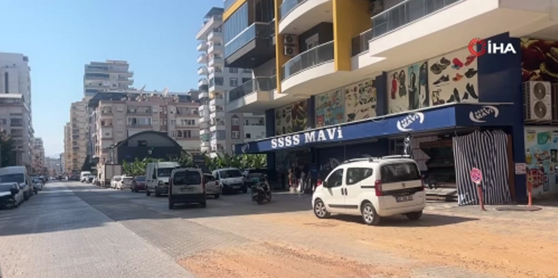 Antalya’daki zincirleme kapkaç ve gasp olayında marketteki kasiyer yaşadığı şoku anlattı