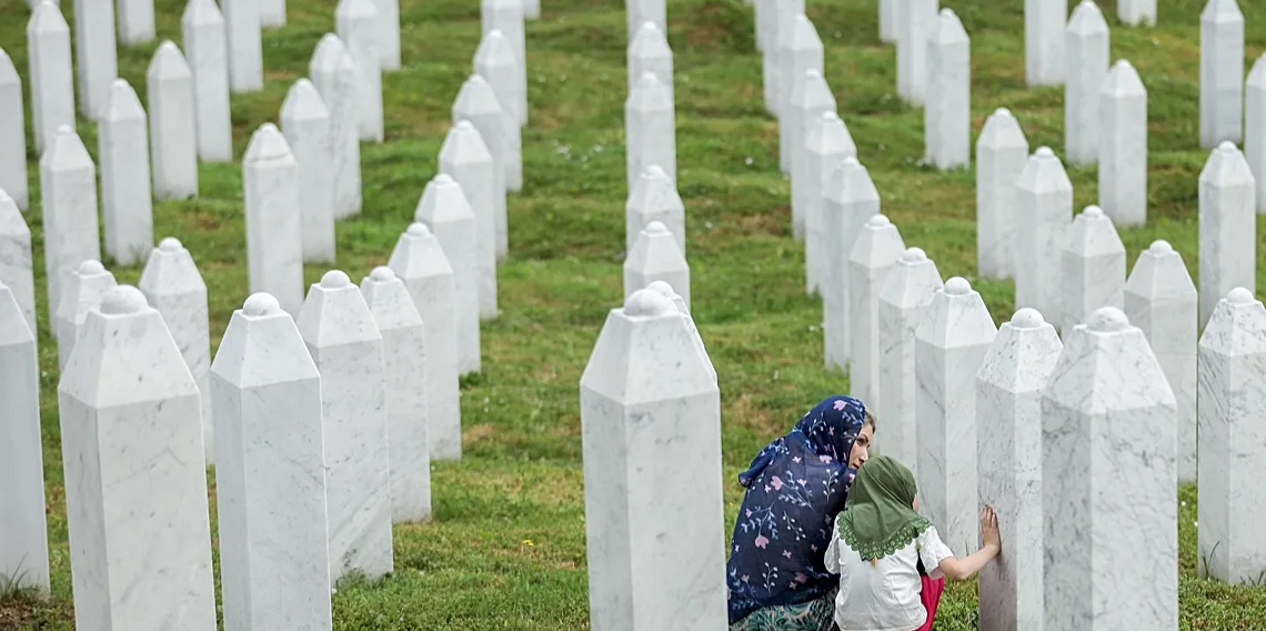 Srebrenitsa’da bugün 10 soykırım kurbanı daha toprağa verilecek