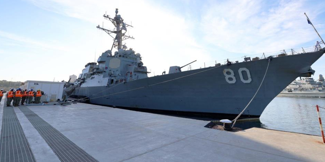 ABD Savaş Gemisi 'USS Roosevelt' Mersin Limanı'na demirledi
