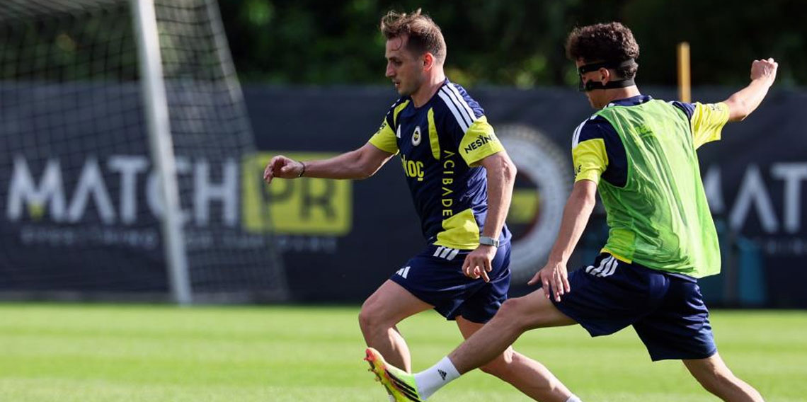 Fenerbahçe, yeni sezon hazırlıklarını sürdürüyor