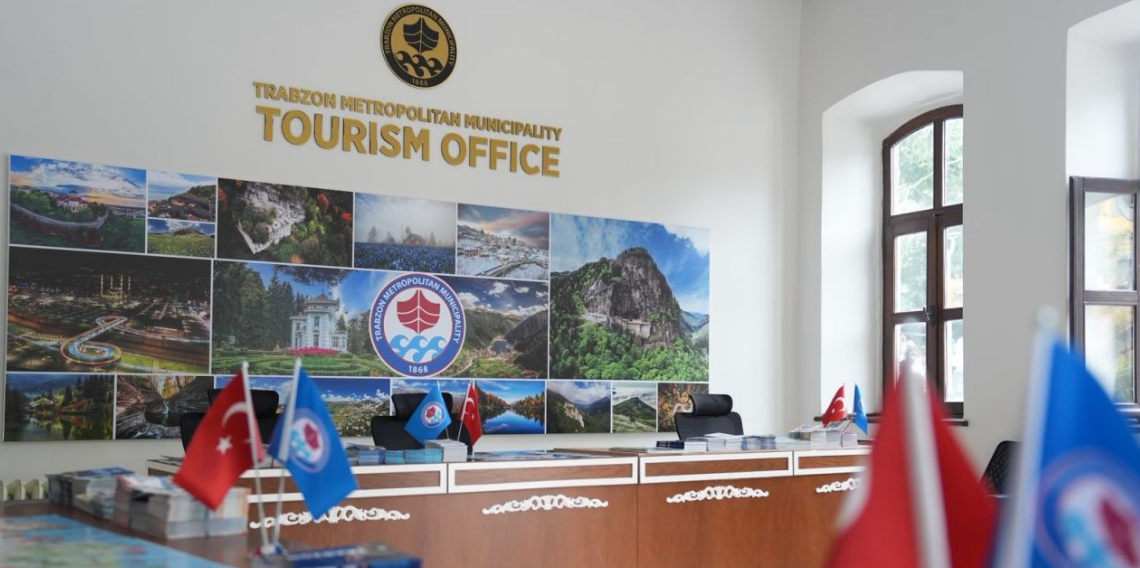 Trabzon'da turistlere 7 dilde danışmanlık hizmeti veriliyor