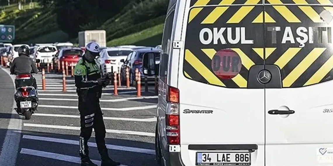 Milyonlarca veliyi ve okulu ilgilendiren karar! Türkiye'de bir ilk: Tamamen yasaklandı