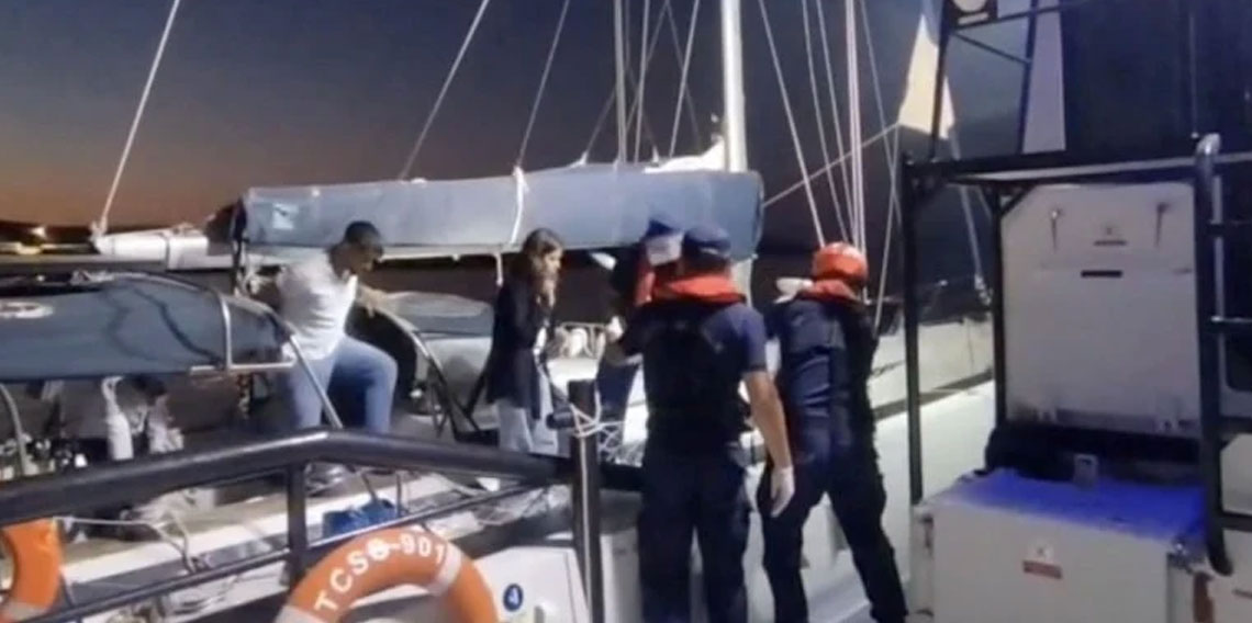 Muğla açıklarında göçmen kaçakçılığı operasyonu: 67 kaçak göçmen yakalandı