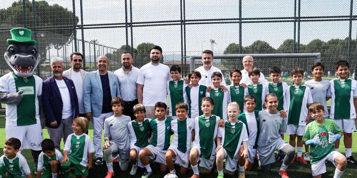 Büyükşehir'den Bursaspor'un geleceğine yatırım
