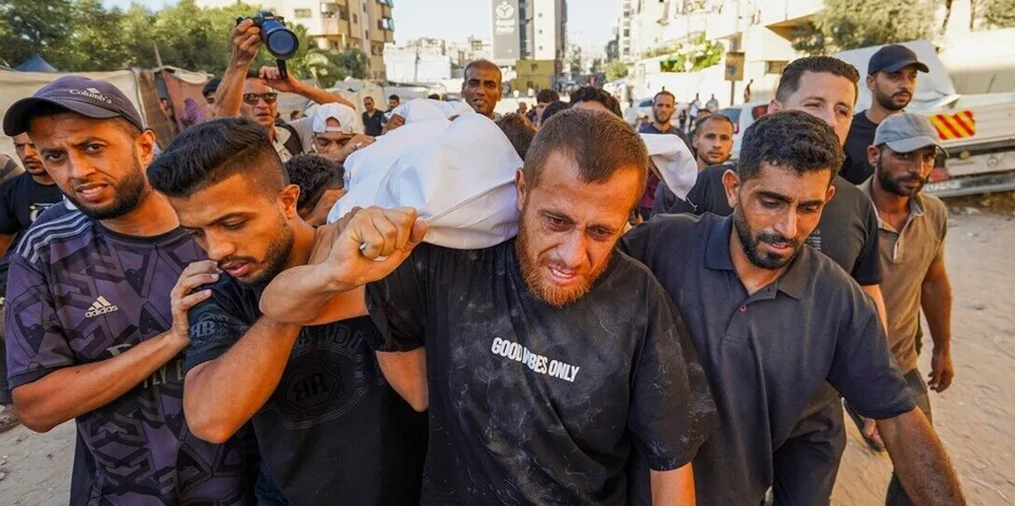 İsrail, Gazze’de cenaze törenine saldırı düzenledi: 7 ölü, 19 yaralı