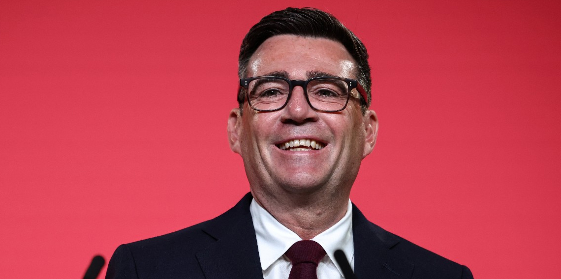 İngiltere’de iktidardaki İşçi Partisi’nin yeni lideri Andy Burnham oldu
