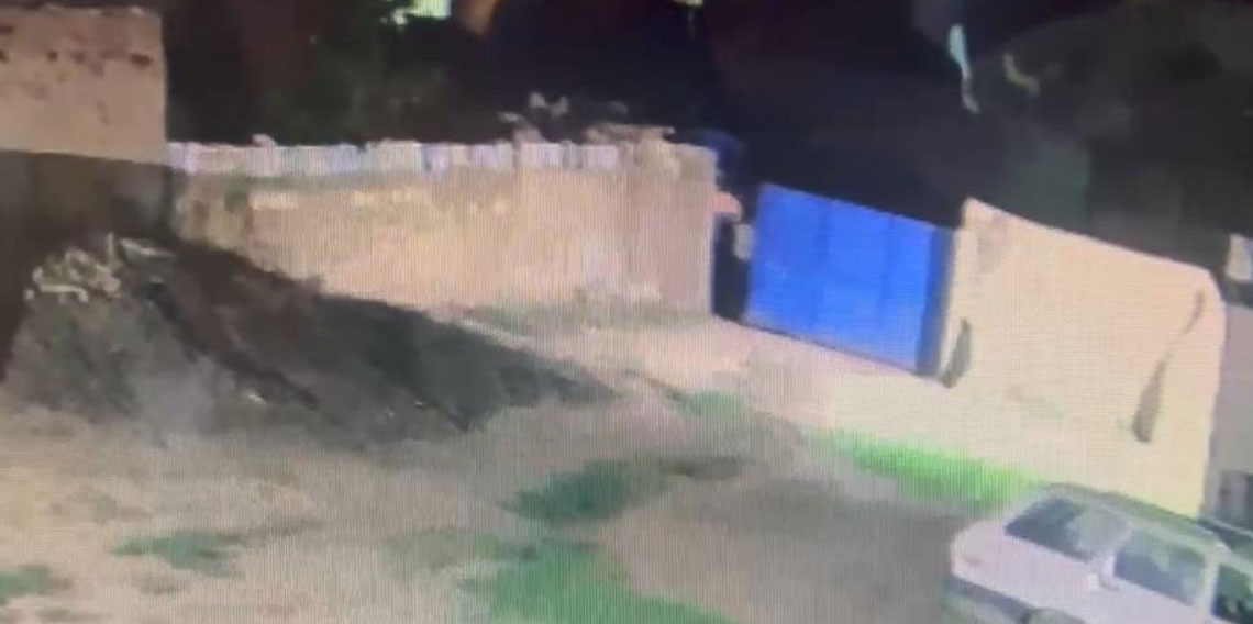 AK Partili meclis üyesinin evine düzenlenen silahlı saldırı kamerada
