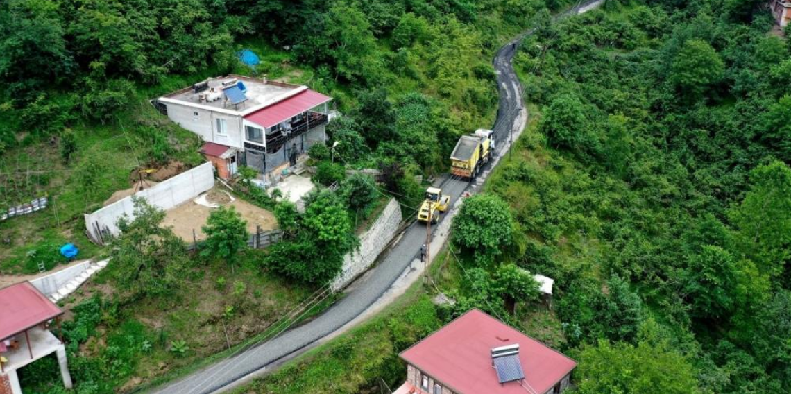 Ordu'nun kırsalında asfalt çalışmaları