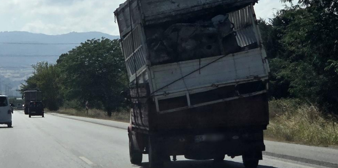 Samsun'da Trafikte Tehlikeli Anlar! 