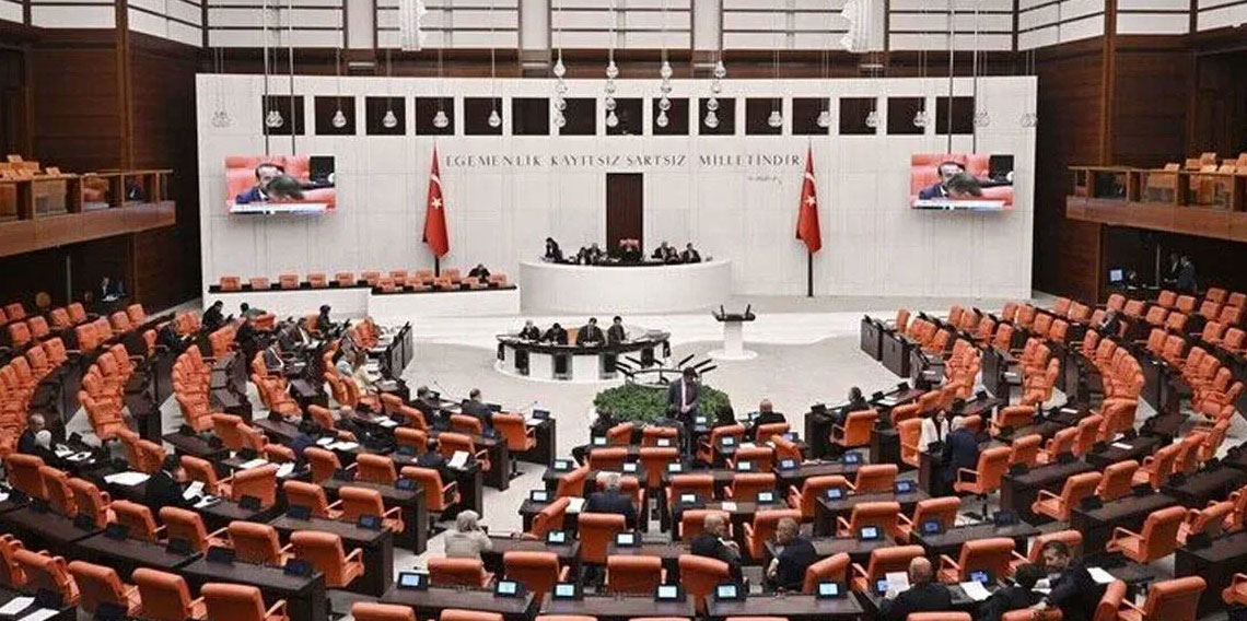 En düşük emekli aylığını da içeren teklif Meclis'te: İlk 7 madde kabul edildi