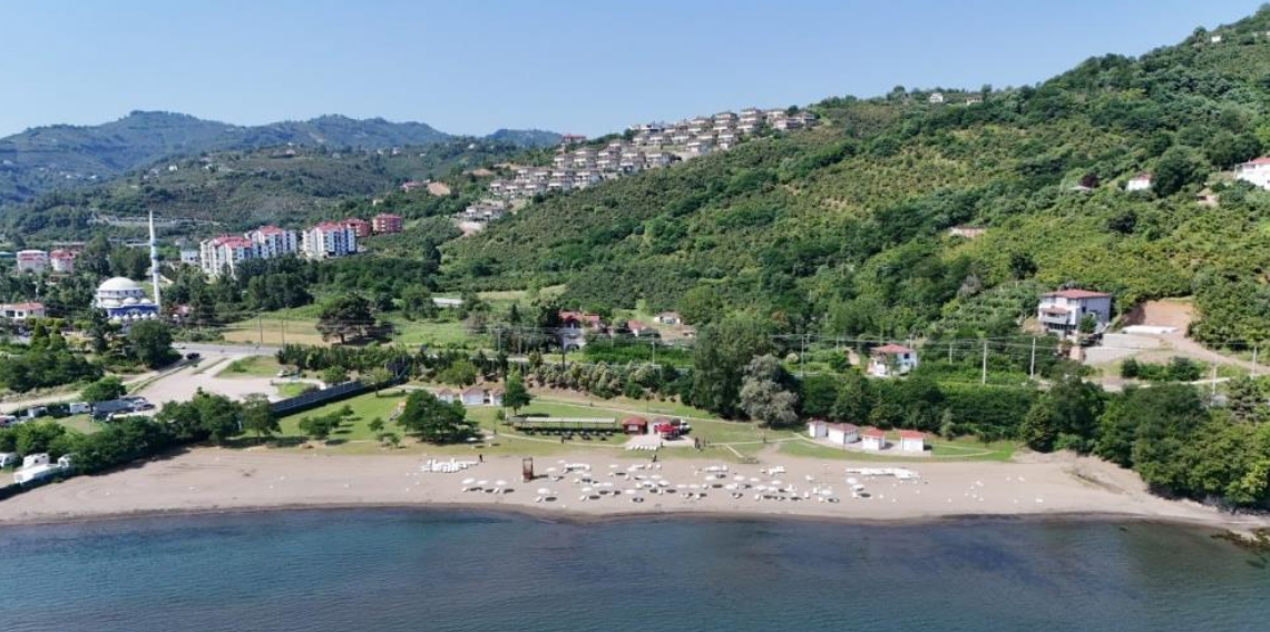 Perşembe Kadınlar Plajı yenilenen yüzüyle hizmete açıldı