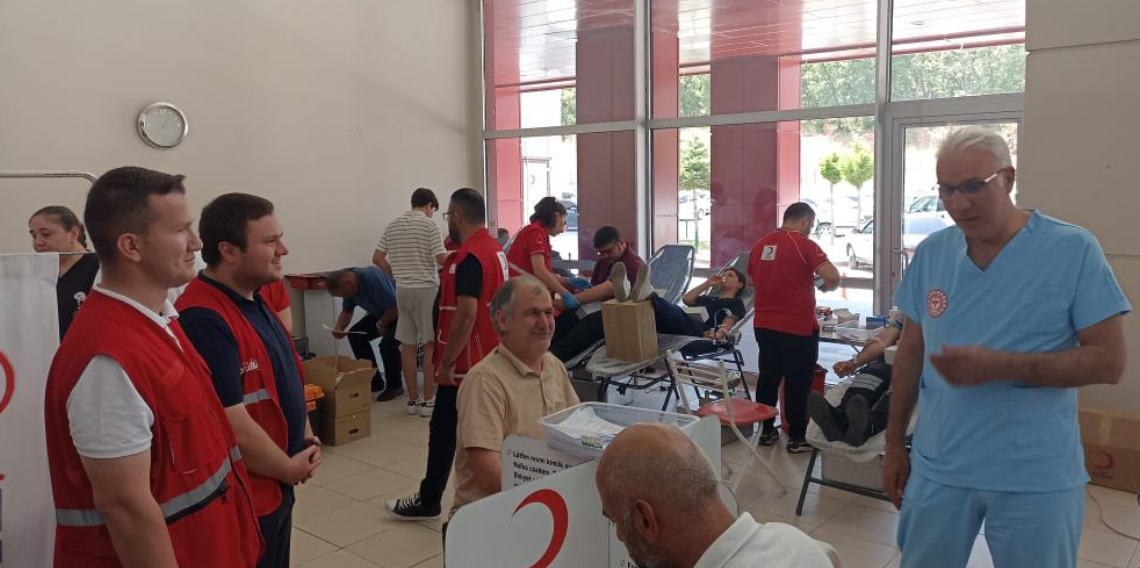 Havza Devlet Hastanesi'nde kan bağışı: 30 ünite kan toplandı