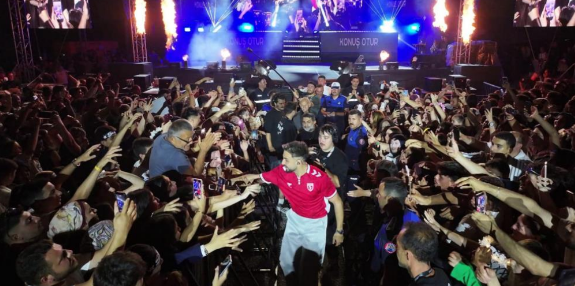 Sefo Bafra’yı Salladı! Kapıkaya Festivali’nde Samsunspor Formasıyla Büyük Coşku