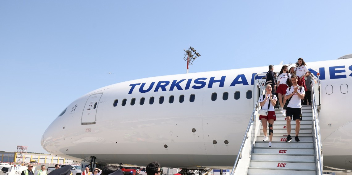 Filenin Sultanları’na THY’den coşkulu karşılama
