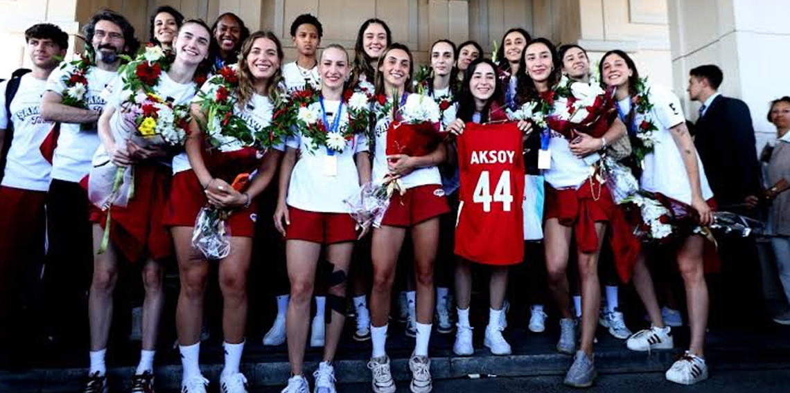 Milletler Ligi şampiyonu A Milli Kadın Voleybol Takımı, Türkiye’ye döndü