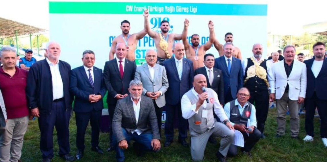 Aybastı Perşembe Yaylası Güreşleri'nde başpehlivan Erkan Taş oldu