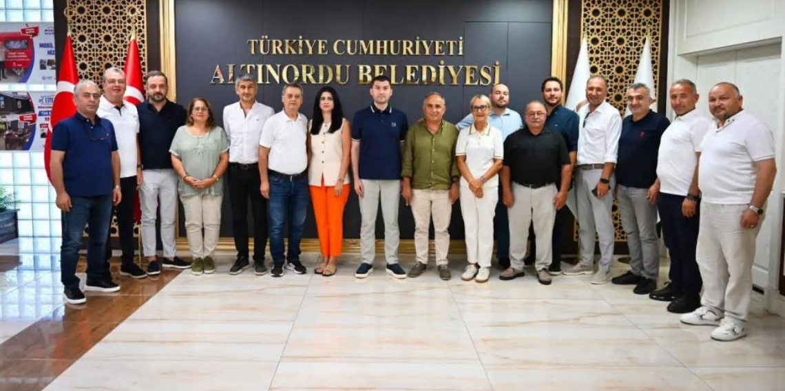 Altınordu Belediye Başkanı Tepe, CHP'den istifa etti