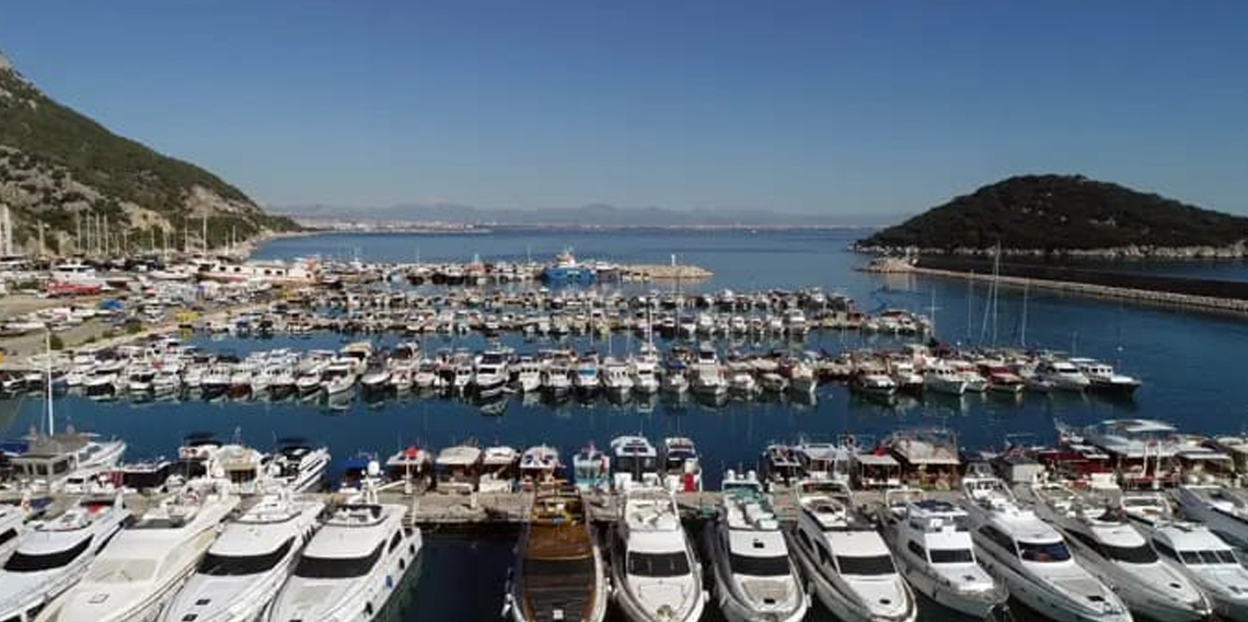 Antalya Balıkçı Barınağı'nda Kayyum Krizi Büyüyor! Avukattan Bakanlığa Mahkeme Kararlarını Uygulayın Çağrısı