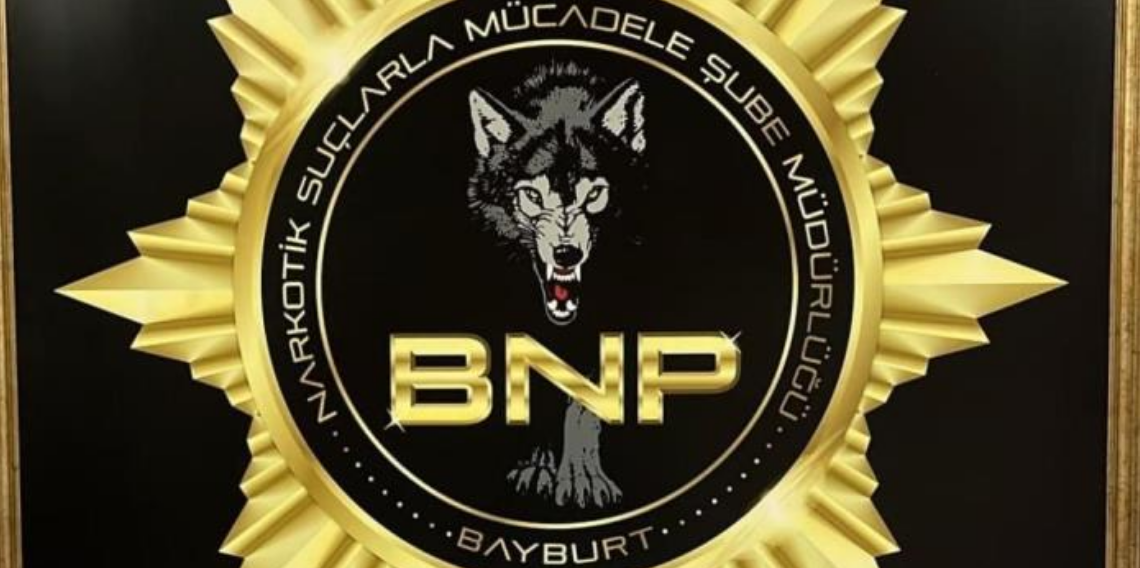 Bayburt’ta midesinden 47 parça halinde 313 gram metamfetamin çıkan şüpheli tutuklandı