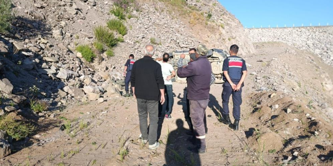 Giresun'da Feci Kaza! Şarampole Yuvarlanan Otomobilde Aynı Aileden 3 Kişi Hayatını Kaybetti
