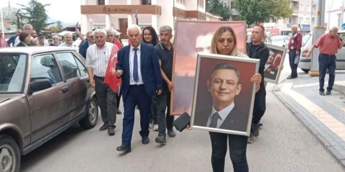 CHP'den YENİ Parti'ye Geçişler Sürüyor! Samsun ve Muğla'da İlçe Teşkilatlarından Toplu İstifa