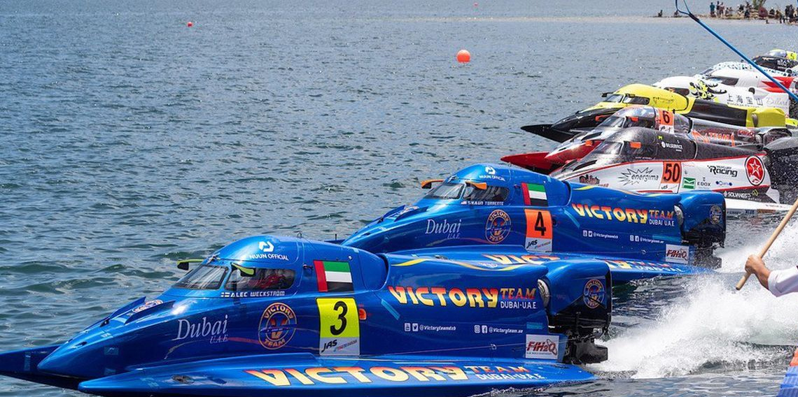 Orta Asya liderleri, Issık Göl'de F1H2O Dünya Şampiyonası'nı birlikte takip etti
