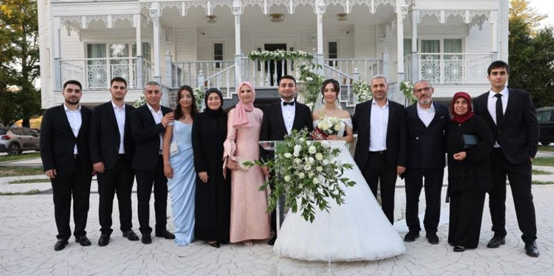 İş, siyaset ve cemiyet dünyası bu düğünde buluştu