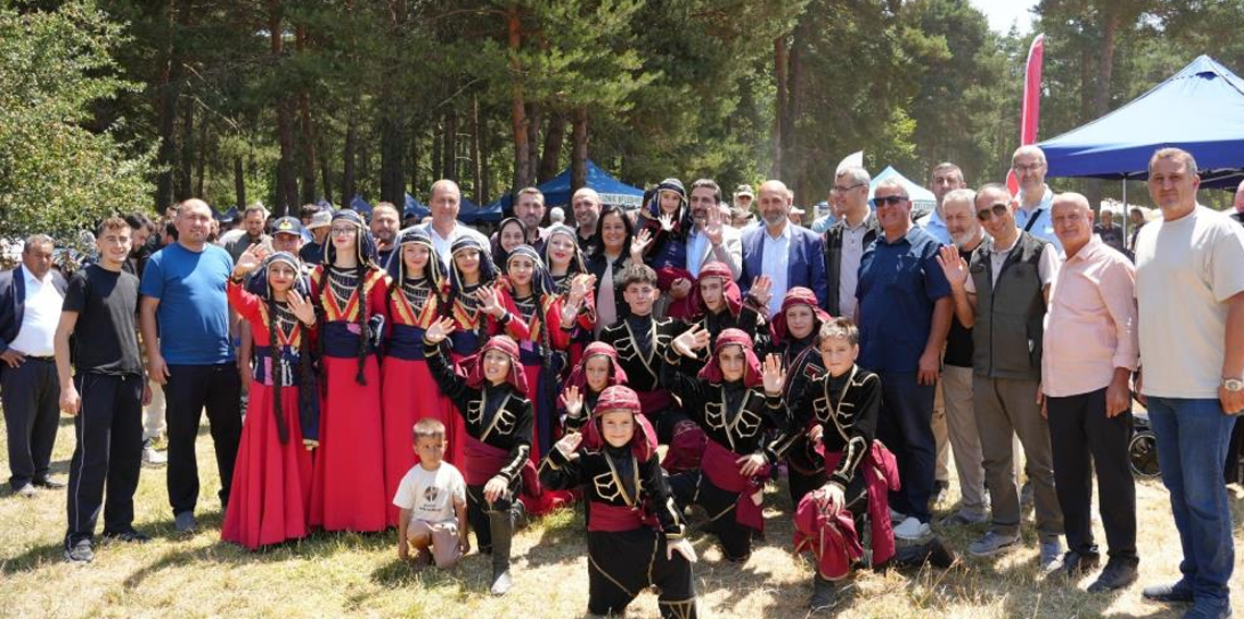 İznik’te 5. Maviyemiş Festivali’ne yoğun ilgi