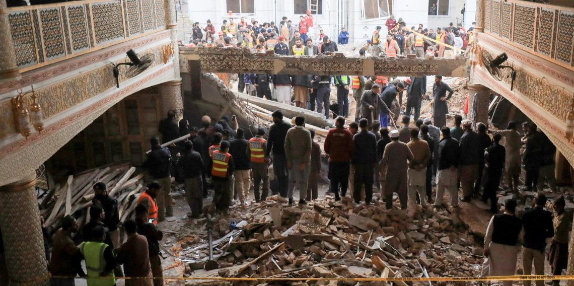 Pakistan'da karakol yakınlarındaki intihar saldırısında can kaybı 13'e yükseldi