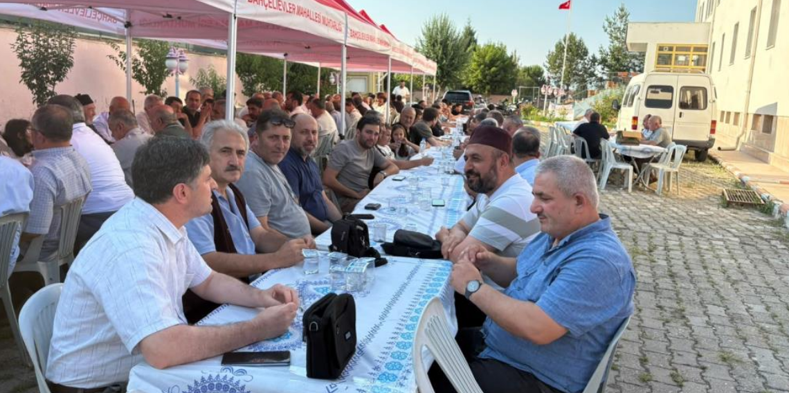 İmam hatip mezunları geleneksel pilav günü