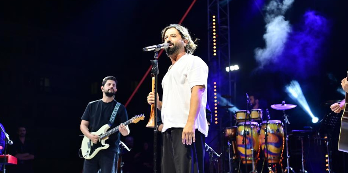 Bahçelievler Yaz Festivali'nde Koray Avcı rüzgarı