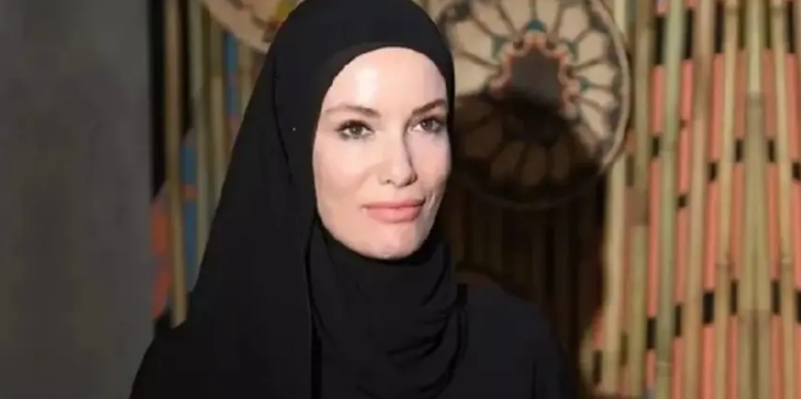 Gamze Özçelik Yıllar Sonra Setlere Döndü