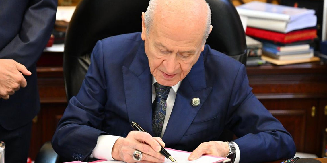 Devlet Bahçeli, çerçeve yasa teklifine imza attı!