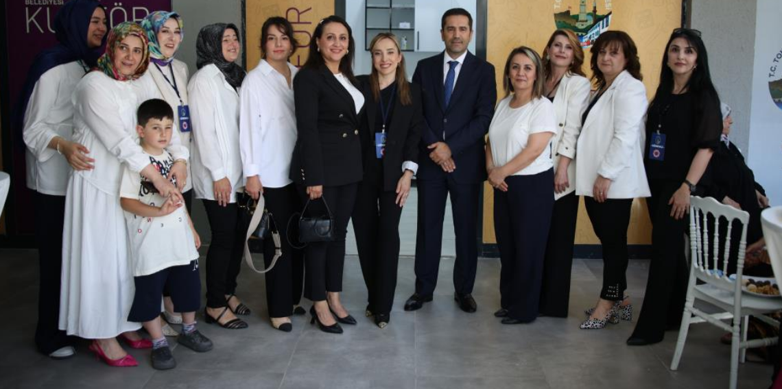 Tokat Belediyesi'nden 60 yaş üstü kadınlara ücretsiz kuaför hizmeti
